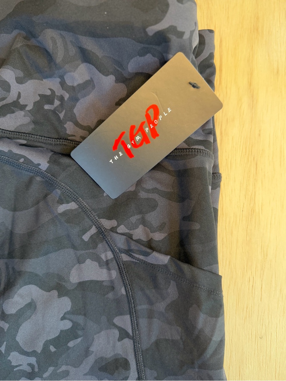 NWT The Gym People Women’s High-Waist Leggings with Side Pocket — Black Camo - Picture 8 of 8